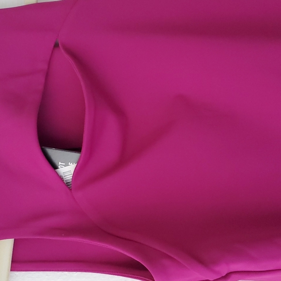 NWT Express Body Contour Sleeveless High Neck Front Cutout Thong Bodysuit - Picture 3 of 7